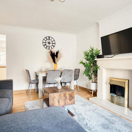 Liverpool Home With Free Parking West Derby Exterior foto